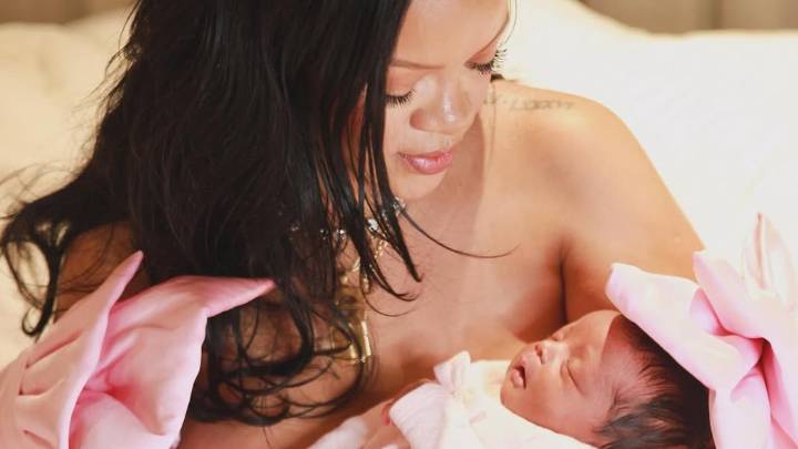 Rihanna gives birth to baby girl