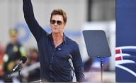 Tom Brady sale del retiro para conformar un equipo con estrellas de la NFL