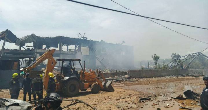 Siete hospitales reciben heridos por explosión en Maracaibo