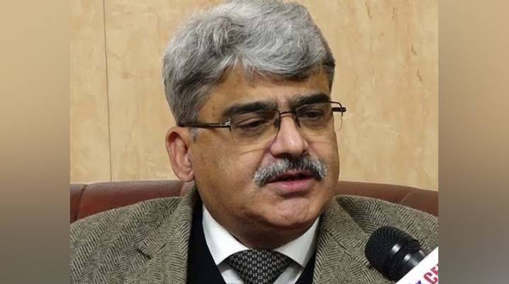 CS reviews IT & NIC initiatives, calls for cybersecurity expansion in J&K