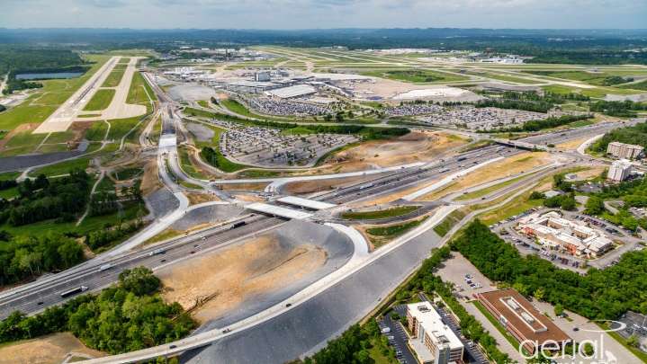 Traffic delays on I-40: Lane, ramp closures near Nashville airport