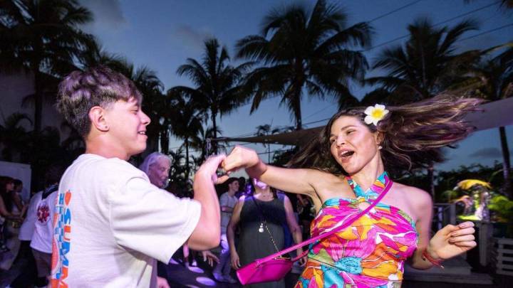 How salsa is getting Florida’s Gen Z off their phones and onto the dance floor
