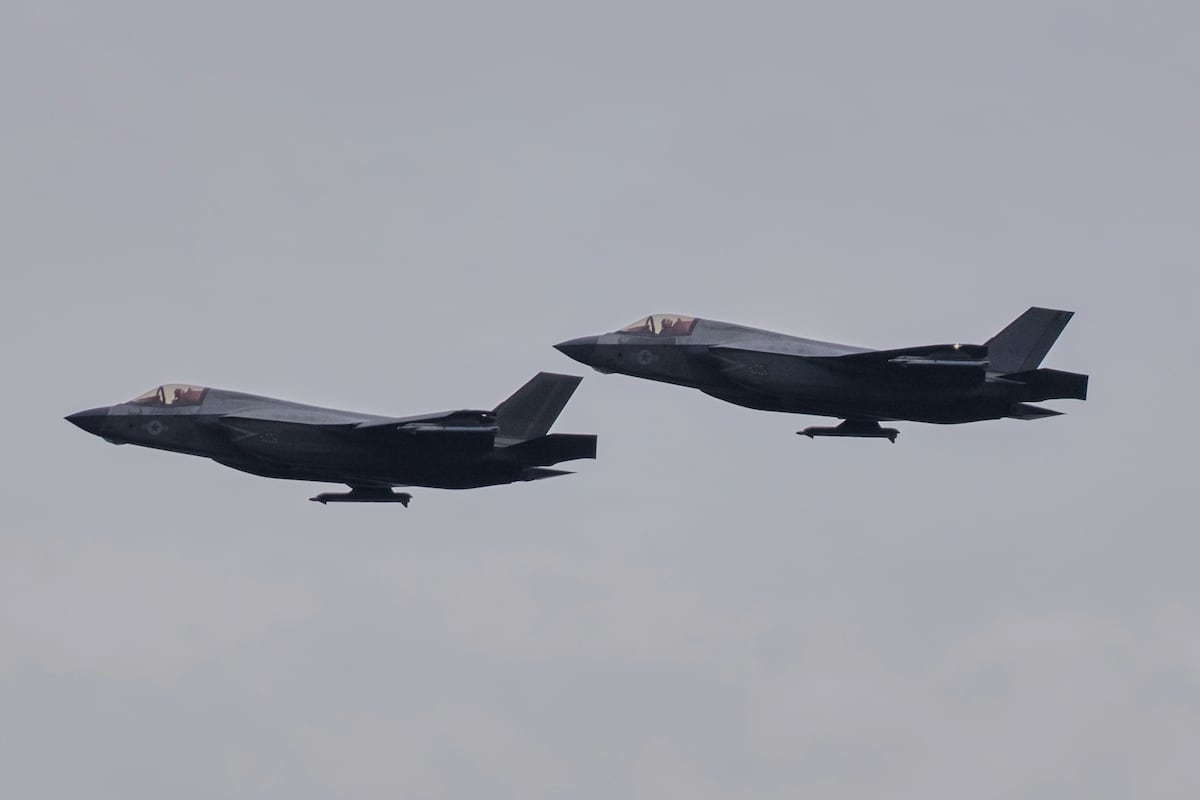 Estados Unidos y Canadá despliegan aviones para rastrear  aeronaves militares rusas que volaban cerca de Alaska