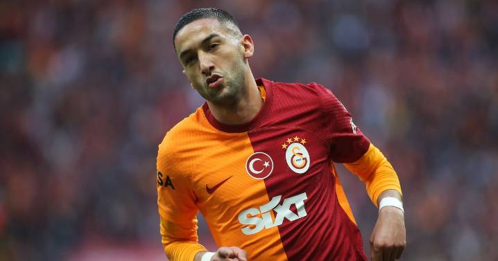 Three free agents who could help Leeds United plug transfer gaps amid stark reality