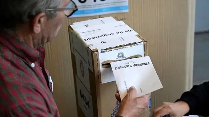 ¿Cuál es la multa que hay que pagar si no se vota en las elecciones de la provincia de Buenos Aires?