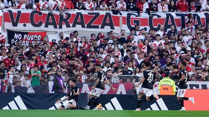 River se fue silbado del Monumental tras la derrota y crece el malestar de los hinchas
