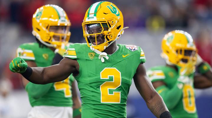Justin Herbert, Jeffrey Bassa have Oregon football link up after Chiefs