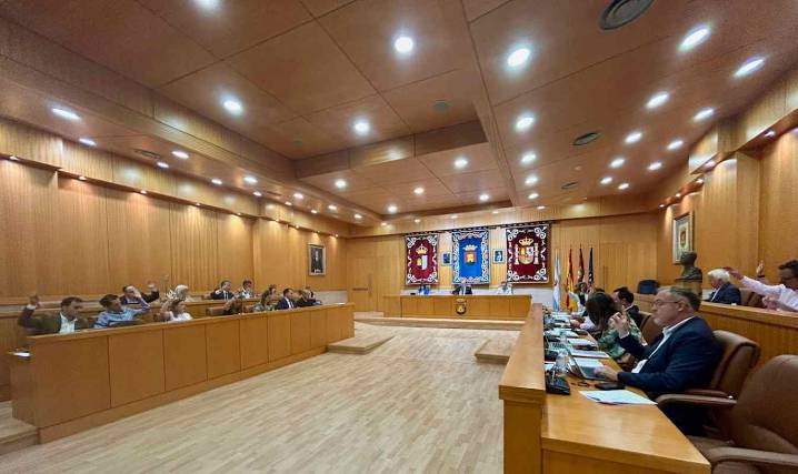 Talavera pide a la Junta más horarios de bus con Toledo y a la UCLM el grado de Veterinaria