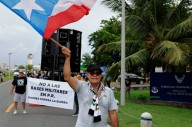 Cientos de puertorriqueños protestan contra las maniobras militares de EE.UU. en la isla