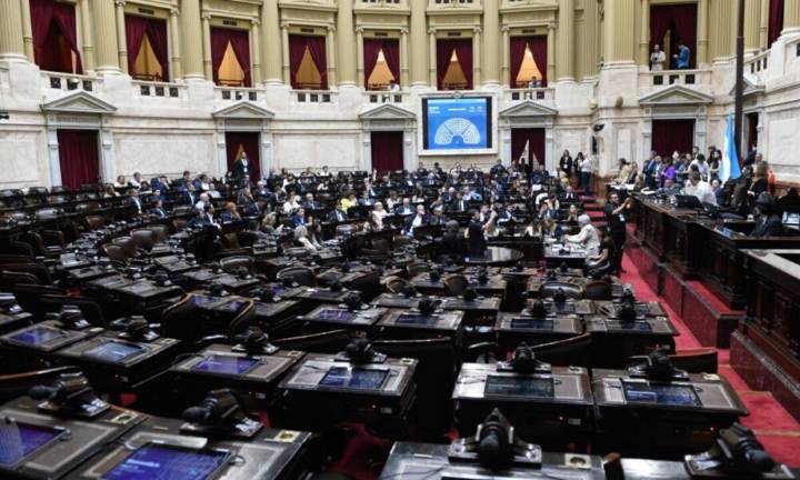 Opositores preparan nueva ofensiva en el Congreso para anular los vetos