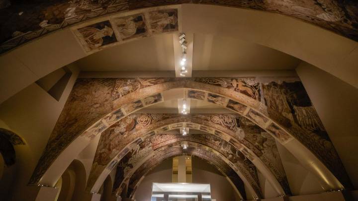 El Ayuntamiento de Villanueva de Sijena pide a la jueza que acuse de desobediencia al MNAC si no cumple la sentencia de las pinturas