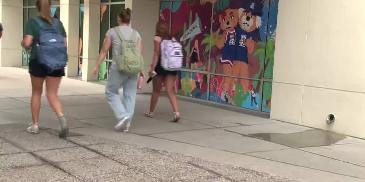 U of A residence hall floods, students forced to relocate