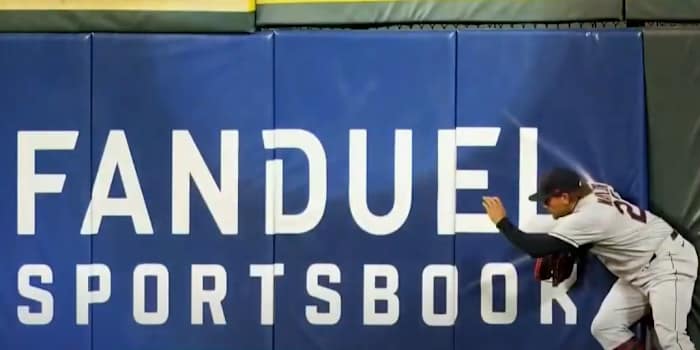 Houstonians cashing in on loopholes in laws that allow sports betting in Texas