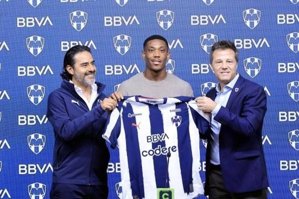 Explica 'Tato' el 'baje' de Martial a Pumas