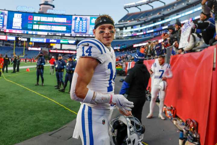 What Is Alec Pierce’s Net Worth in 2025? All About NFL WR’s Salary, Career Earnings & More Find out Indianapolis Colts WR Alec Pierce Net Worth, contract details, his salary and career earnings and mo
