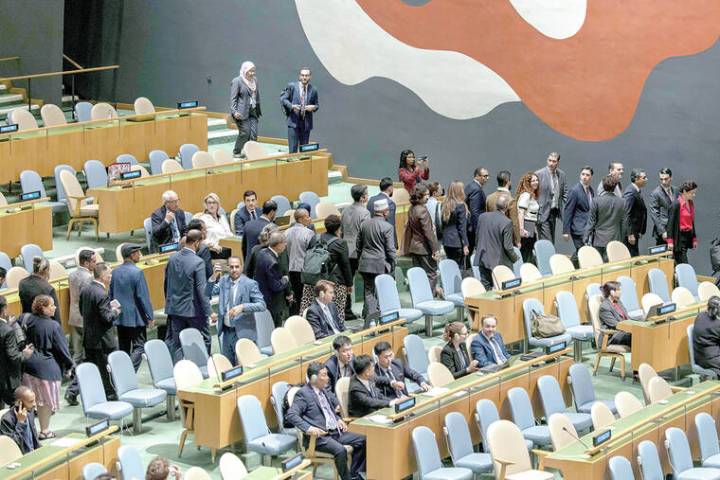 Defiant Netanyahu denounces Palestine recognition, to a mostly empty UN hall