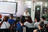Emprendedores aprenden a potenciar redes sociales y su imagen visual