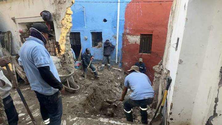 ¡Se desploma vivienda en pleno centro de Guanajuato!
