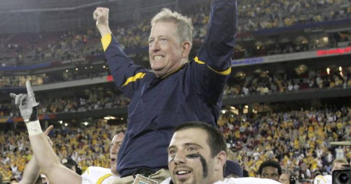 WVU football: WVU Sports Hall of Fame takes in Stewart, Kirelawich