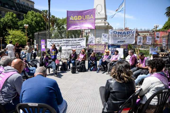 Universidad: clases públicas en Plaza de Mayo por financiamiento universitario