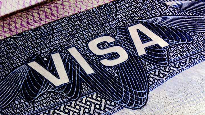 Estados Unidos hace oficial el listado de países cuyos viajeros tendrán que pagar millonaria suma para solicitar la visa de turismo: esta es la fecha de aplicación