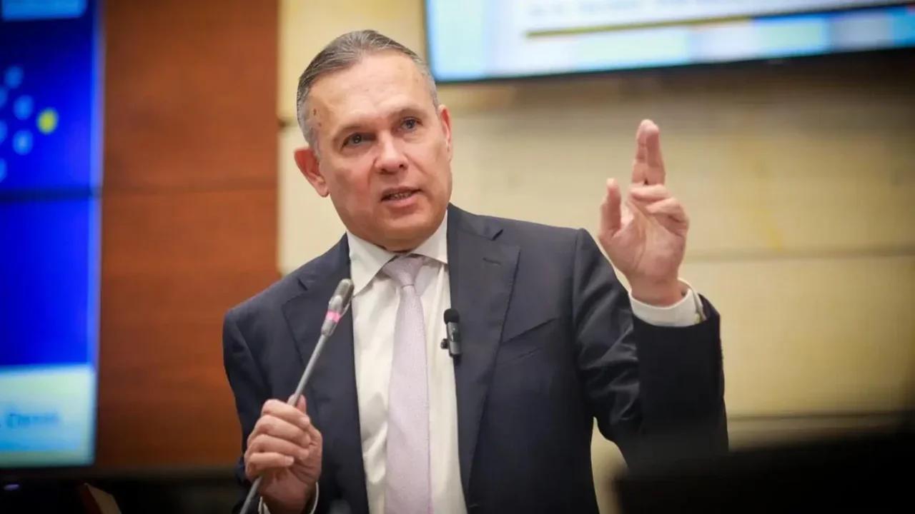 Efraín Cepeda: “Con experiencia y firmeza vamos a derrotar a Petro”