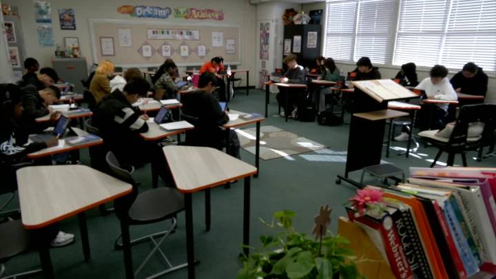 Oklahoma lawmaker says classroom phone ban already showing results