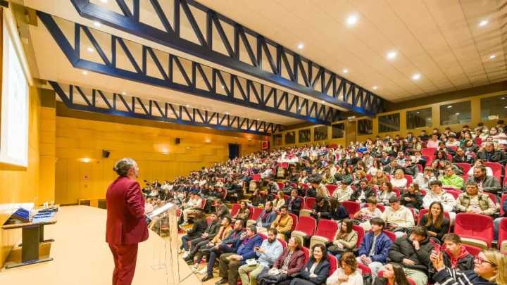 Grandes referentes empresariales se reúnen en Ferrol para inspirar a emprendedores en el congreso de AJE Galicia