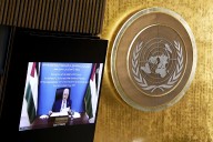 Abu Mazen: "Palestina nos pertenece, no vamos a irnos. Resurgiremos de los escombros"