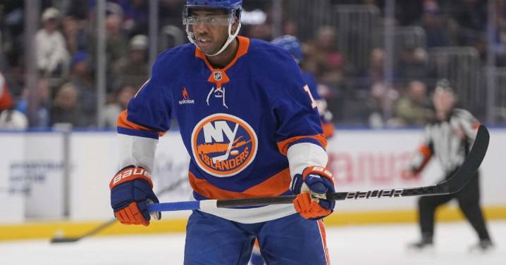 Islanders' Anthony Duclair says Patrick Roy apologized for calling his play 'god