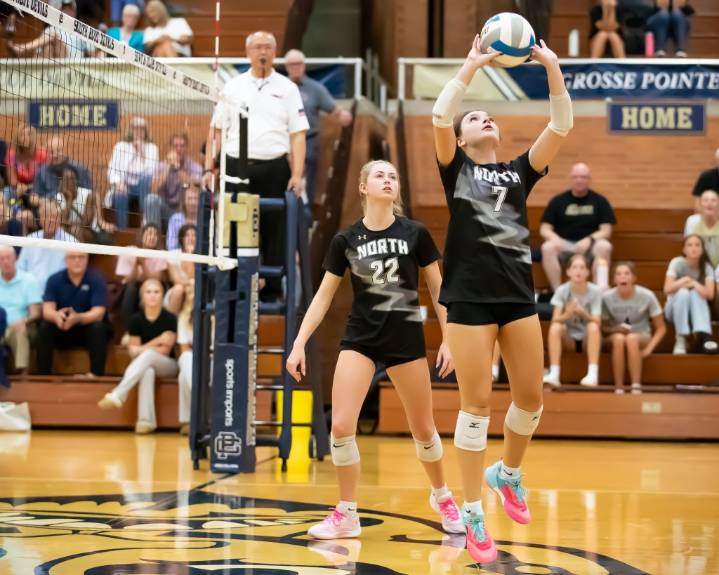 DiVita, Grosse Pointe South overpower L’Anse Creuse North in three sets