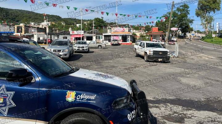 Sujetos armados asesinan a hombre y se llevan su cuerpo en el Ahuacate