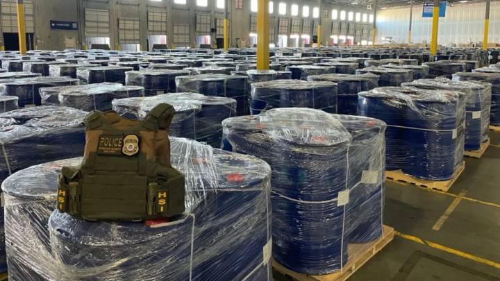 EU le quita al Cártel de Sinaloa 300 toneladas de precursores