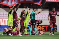 ¡Muy peligroso! El grave accidente que marcó el partido entre La Serena y la U