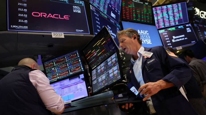 Barclays raises Oracle price target ahead of quarterly results