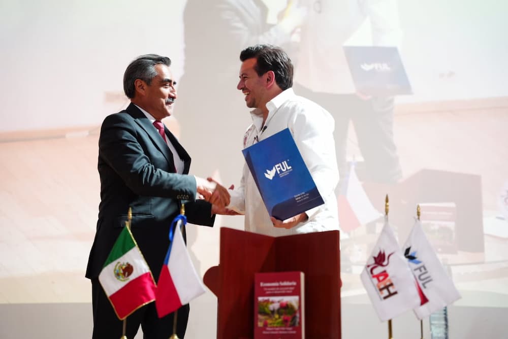 Miguel Tello presenta en la FUL 2025 el libro Economía Solidaria