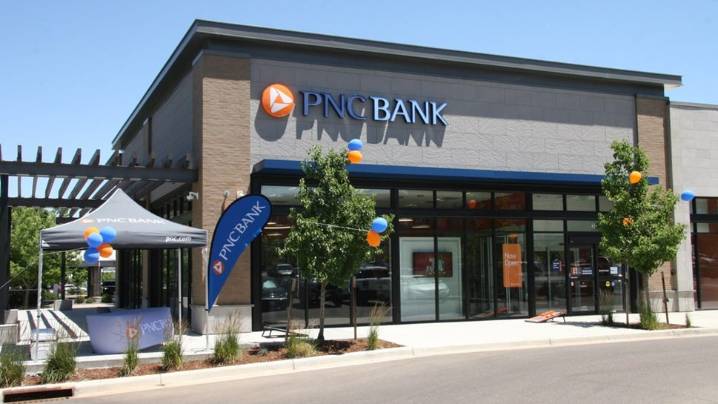 PNC to acquire FirstBank, expanding its Arizona footprint