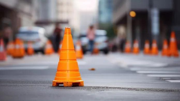 Doctor among two injured in Anantnag road accident