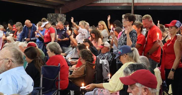 Thousands gather to remember Charlie Kirk in Bullhead City