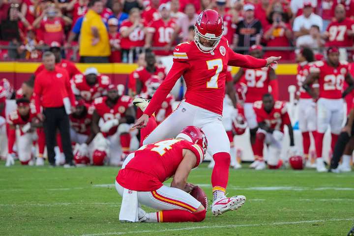 Watch Harrison Butker make last-second fire drill Chiefs field goal