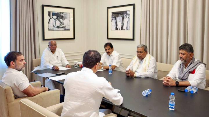 Karnataka kicks off Rs 420 crore caste survey, to run till October 7