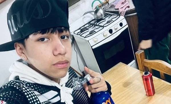 Intensa búsqueda por un joven de 15 años que no retronó a su casa
