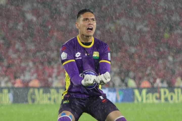 Aldair Quintana fue el héroe del Bucaramanga ante Nacional