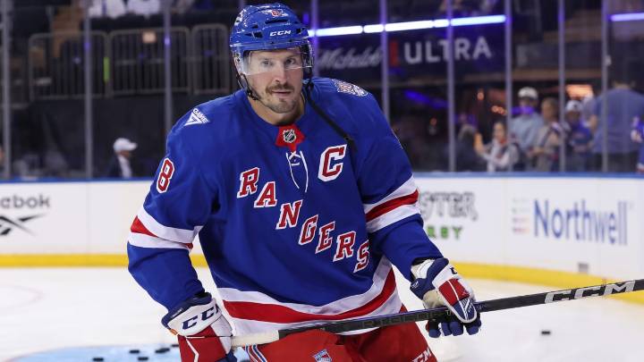 Miller ready to turn page on past, write new chapter as captain with Rangers