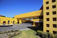 Sujetos amarran a empleados del estacionamiento del Centro de Convenciones y huyen con 100 mil pesos