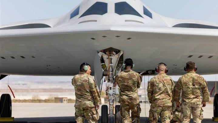 Second B-21 Raider bomber arrives at Edwards Air Force…