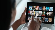 ¿Cómo ves las series: en plan maratón o poco a poco? 'Spoiler': la diferencia es abismal