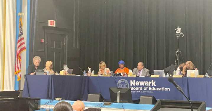 Newark School Superintendent's Proposed Contract Extension Fails to Pass