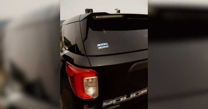 Spokane area patrol cars honor fallen sergeant with memorial sticker