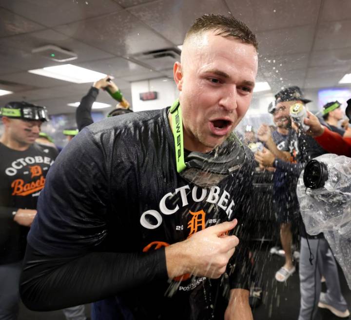 Tigers clinch playoff berth with 2-1 win over Red Sox in Game 161 and avert September collapse
